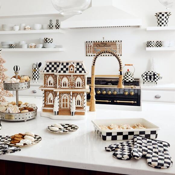 MACKENZIE-CHILDS Courtly Check Bistro Oven Mitt - Picture 3 of 13